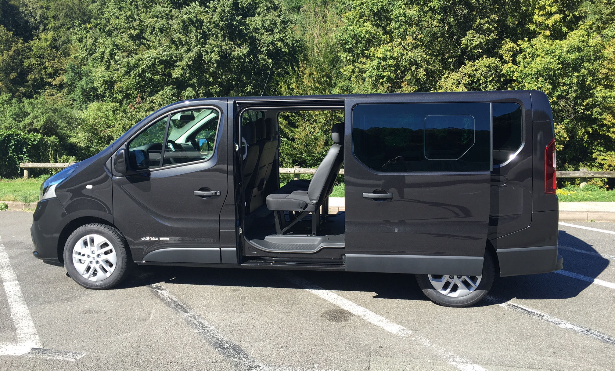 Renault Trafic Combi  Le partenaire de tous vos parcours